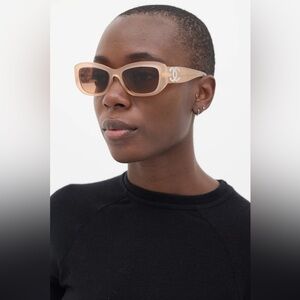 CHANEL Pink Blush Sunglasses (Excellent condition)